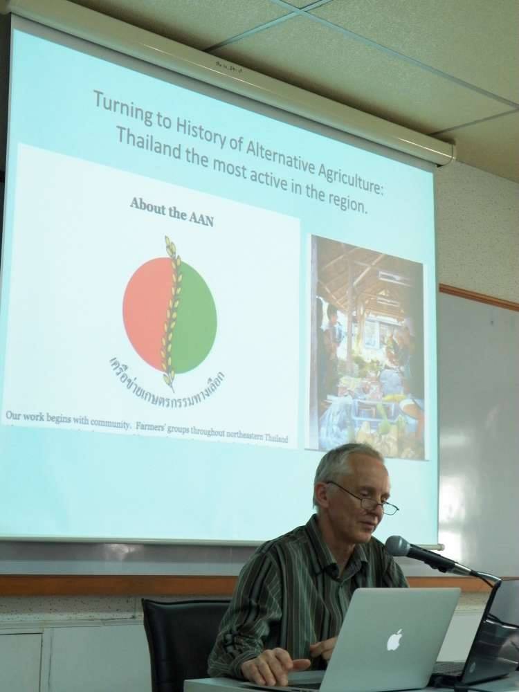 seminar-report-vandergeest-social-lives-of-organic-politics-of-food-in-thailand